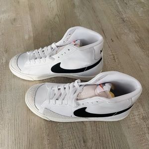 Women Nike Blazer Mid